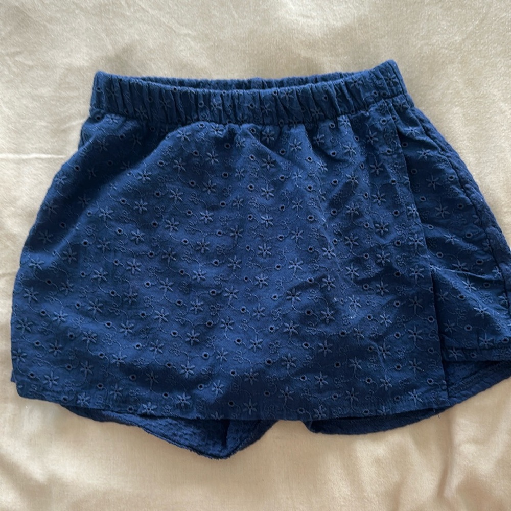 Mango skort for kids size 7 (fits more like a 6)